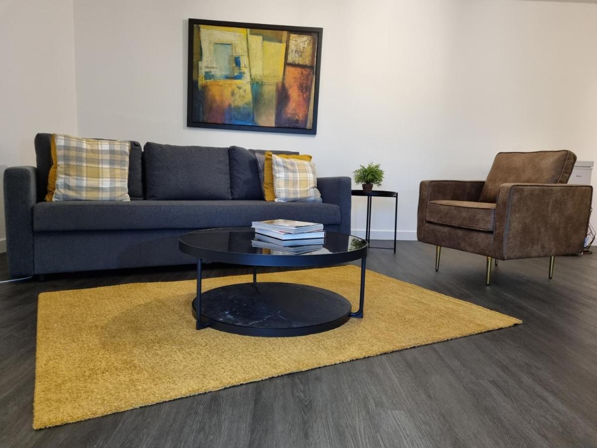 Spacious London Apartment 5 Min Walk To Leytonstone Underground Station And 5 Stops To Zone 1 ภายนอก รูปภาพ