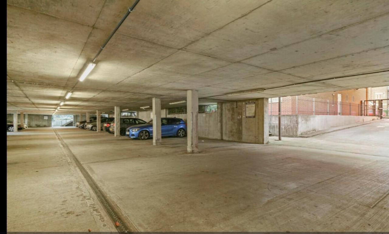 Spacious London Apartment 5 Min Walk To Leytonstone Underground Station And 5 Stops To Zone 1 ภายนอก รูปภาพ